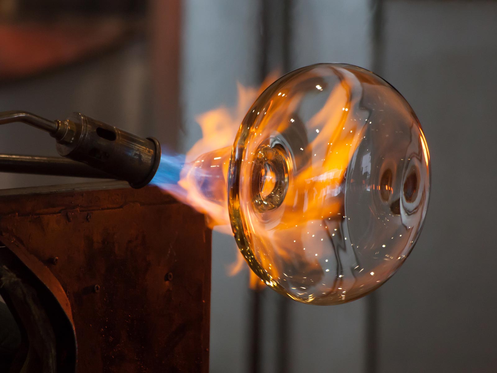 Blowing glass